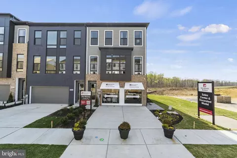 603 Glenn Lake Dr, Bowie, MD 20716