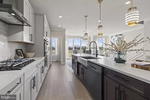 201 Summit Point Blvd, Bowie, MD 20716 photo 7