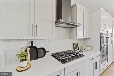 201 Summit Point Blvd, Bowie, MD 20716 photo 25