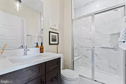 201 Summit Point Blvd, Bowie, MD 20716 photo 12