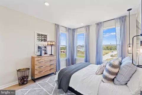 201 Summit Point Blvd, Bowie, MD 20716 photo 48