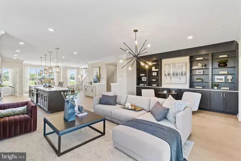 201 Summit Point Blvd, Bowie, MD 20716 photo 28