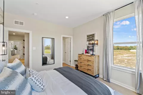 201 Summit Point Blvd, Bowie, MD 20716 photo 51