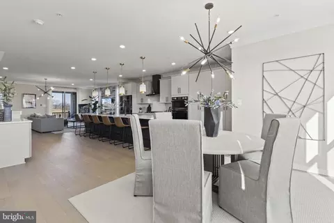 201 Summit Point Blvd, Bowie, MD 20716 photo 13