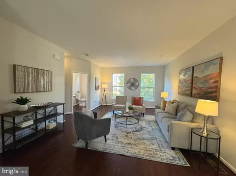 Living - 7315 Archsine Ln, Laurel, MD 20707 photo 4 of 9