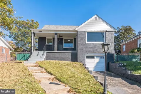 5808 Black Hawk Dr, Oxon Hill, MD 20745