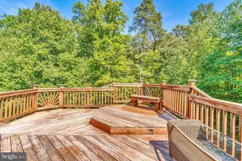 Exterior - 10204 Everley Ter, Lanham, MD 20706 photo 6 of 9