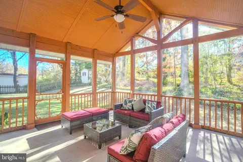 Exterior - 8815 Gramercy Ln, Laurel, MD 20708 photo 3 of 9
