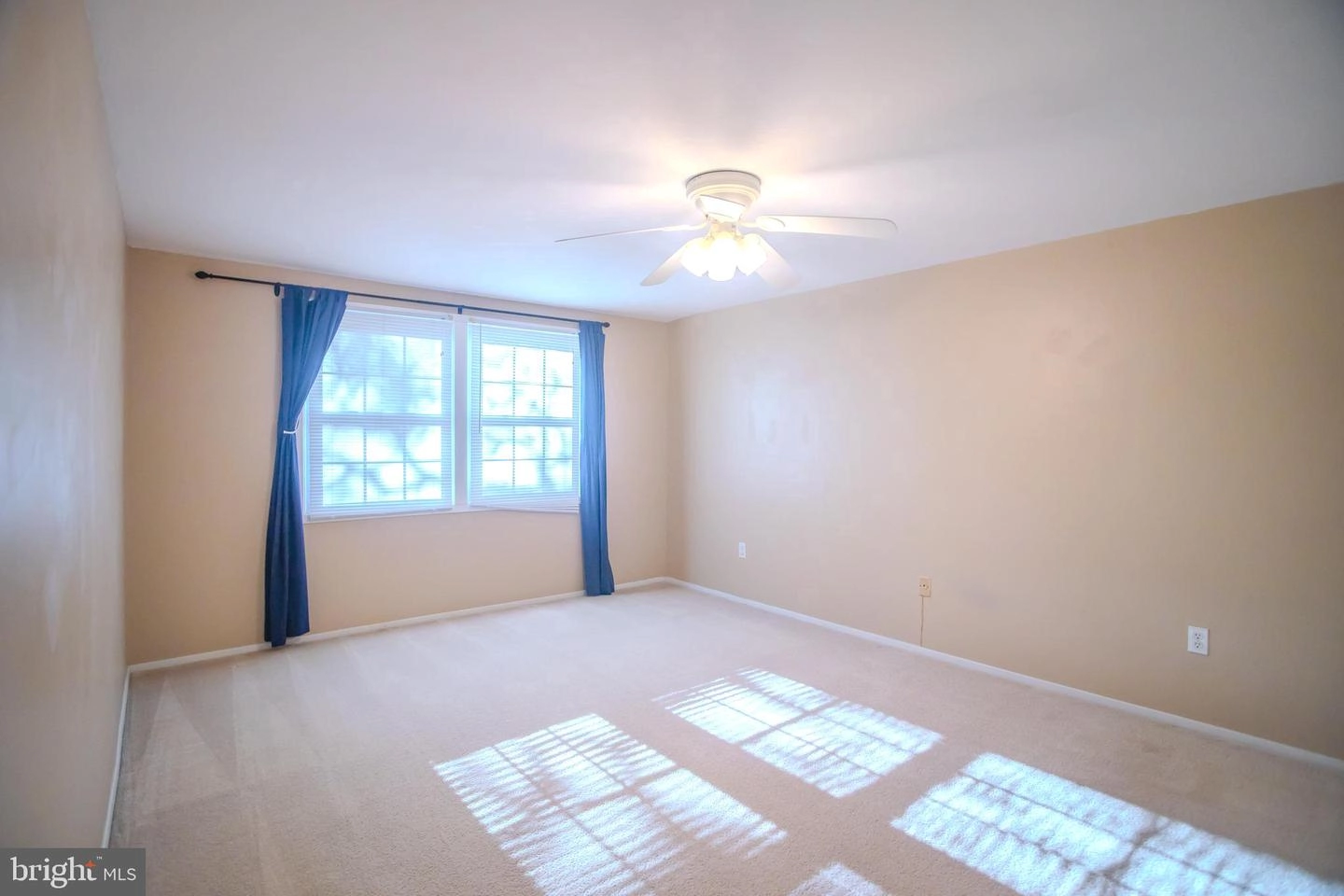 Bedroom - 8815 Gramercy Ln, Laurel, MD 20708 photo 5 of 7