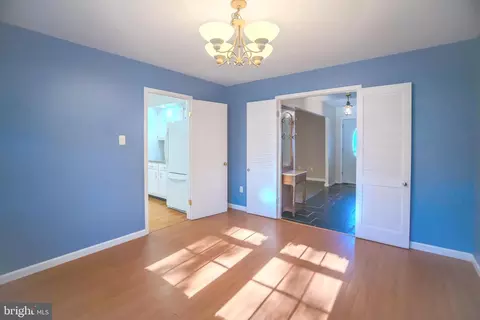 Entry Way - 8815 Gramercy Ln, Laurel, MD 20708 photo 2 of 3