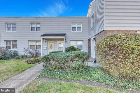 2745 Iverson St #3, Temple Hills, MD 20748