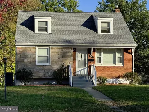 914 Brooke Rd, Capitol Heights, MD 20743