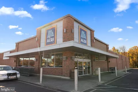 Exterior - 6034 Cedar Post Dr, District Heights, MD 20747 photo 11 of 13