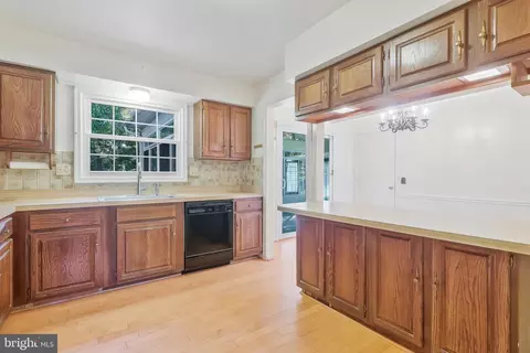 11705 Basswood Dr, Laurel, MD 20708 photo 16