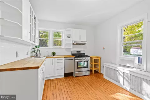 Kitchen - 4010 29th St, Mount Rainier, MD 20712 photo 1 of 2