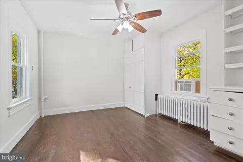 Bedroom - 4010 29th St, Mount Rainier, MD 20712 photo 3 of 4
