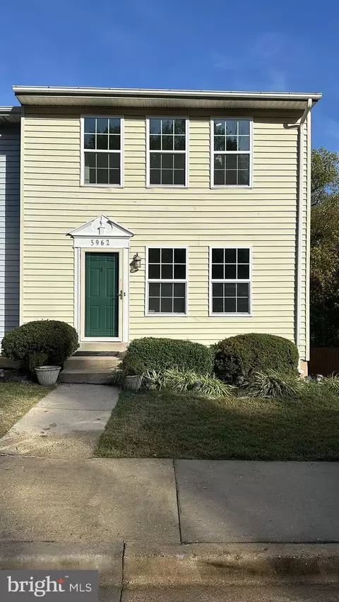 5962 Saint Moritz Dr, Temple Hills, MD 20748