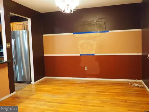 8313 Montpelier Dr, Laurel, MD 20708 photo 5
