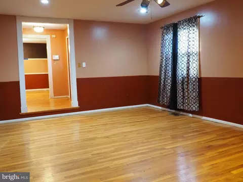 8313 Montpelier Dr, Laurel, MD 20708 photo 4