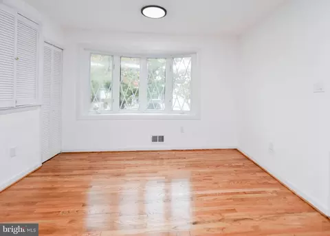 Living - 8903 Walkerton Dr, Lanham, MD 20706 photo 4 of 9