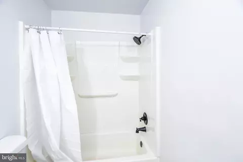Bath - 8903 Walkerton Dr, Lanham, MD 20706 photo 2 of 7