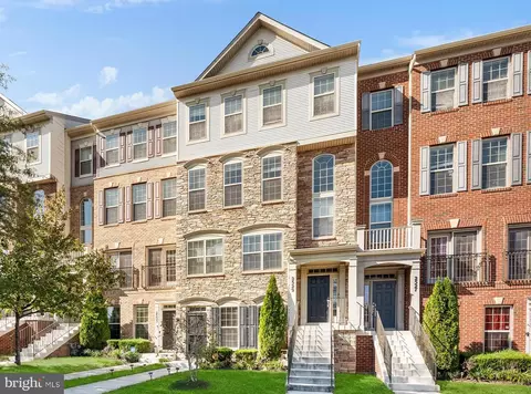 2529 Campus Way N #68, Lanham, MD 20706