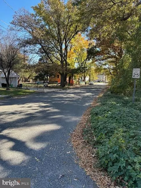 5102 Armand Ave, Suitland, MD 20746