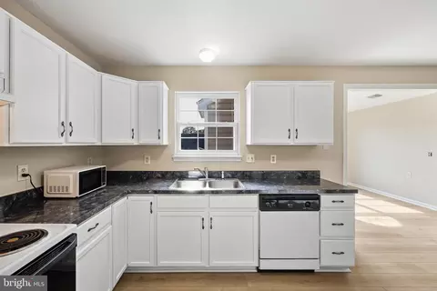 Kitchen - 7409 Sandy Spring Rd, Laurel, MD 20707 photo 2 of 2