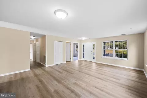 Living - 7409 Sandy Spring Rd, Laurel, MD 20707 photo 3 of 5