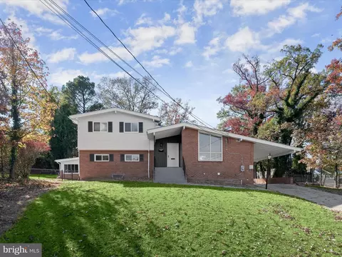 Exterior - 7209 Martins Ct, Lanham, MD 20706 photo 2 of 10