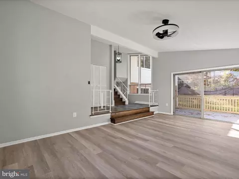 Living - 7209 Martins Ct, Lanham, MD 20706 photo 4 of 16