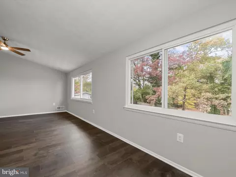 Living - 7209 Martins Ct, Lanham, MD 20706 photo 15 of 16