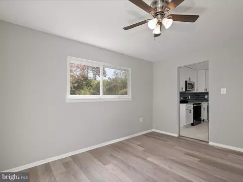 Living - 7209 Martins Ct, Lanham, MD 20706 photo 7 of 16