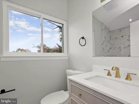 Bath - 7209 Martins Ct, Lanham, MD 20706 photo 7 of 8