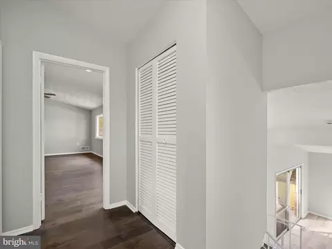 Entry Way - 7209 Martins Ct, Lanham, MD 20706 photo 4 of 4
