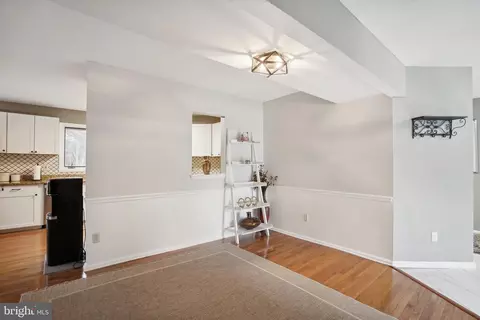 Entry Way - 3111 Courtside Rd, Bowie, MD 20721 photo 3 of 7