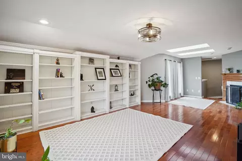 Living - 3111 Courtside Rd, Bowie, MD 20721 photo 1 of 7