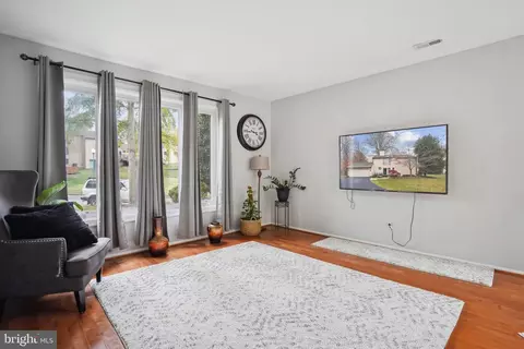 Living - 3111 Courtside Rd, Bowie, MD 20721 photo 7 of 7