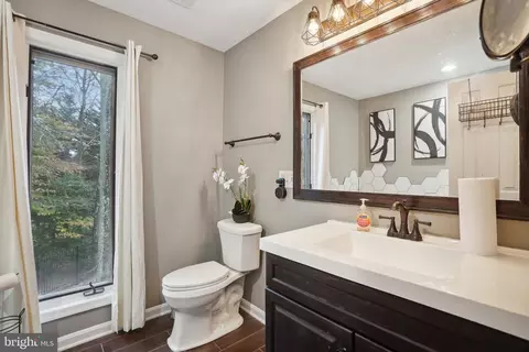 Bath - 3111 Courtside Rd, Bowie, MD 20721 photo 3 of 4