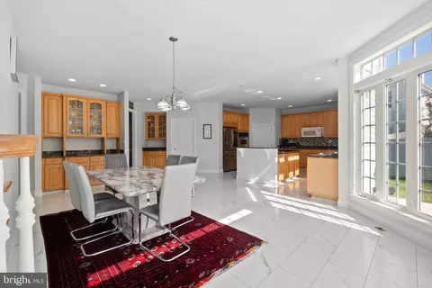 7621 Cypress St, Laurel, MD 20707 photo 17