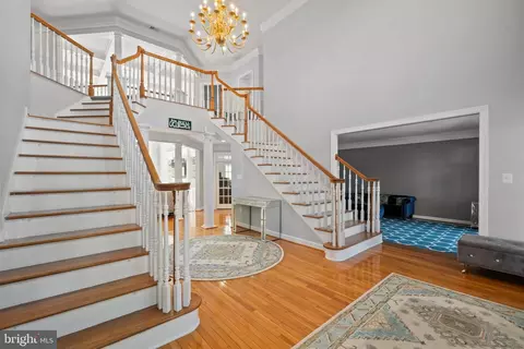 7621 Cypress St, Laurel, MD 20707 photo 7