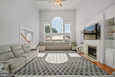 7621 Cypress St, Laurel, MD 20707 photo 13