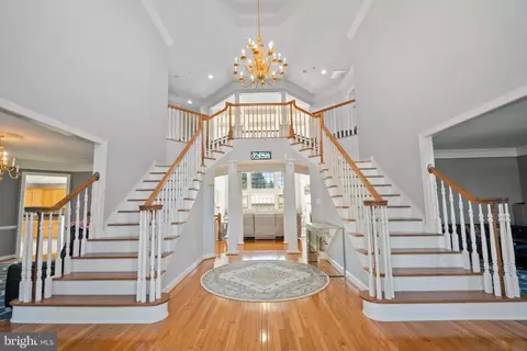 7621 Cypress St, Laurel, MD 20707 photo 4