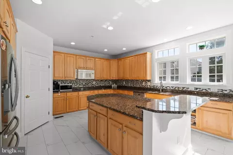 7621 Cypress St, Laurel, MD 20707 photo 19