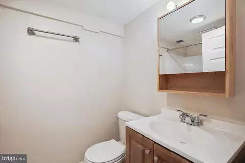 Bath - 9121 Lanham Severn Rd, Lanham, MD 20706 photo 2 of 2