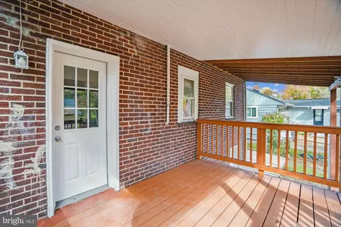 Exterior - 9121 Lanham Severn Rd, Lanham, MD 20706 photo 7 of 10