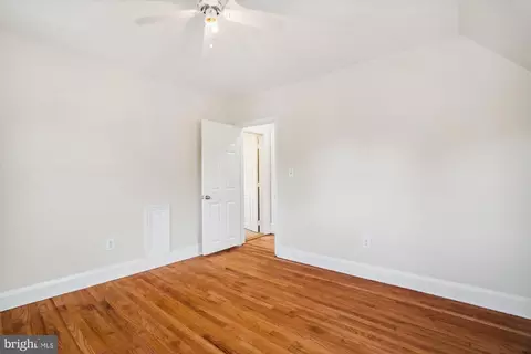 Bedroom - 9121 Lanham Severn Rd, Lanham, MD 20706 photo 3 of 10