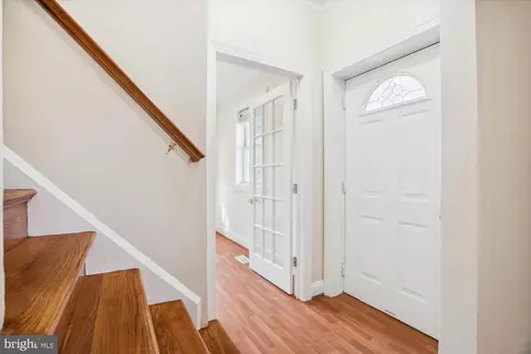 Entry Way - 9121 Lanham Severn Rd, Lanham, MD 20706 photo 1 of 7