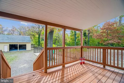 Exterior - 9121 Lanham Severn Rd, Lanham, MD 20706 photo 9 of 10