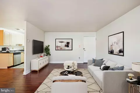 1005 Chillum Rd #217, Hyattsville, MD 20782